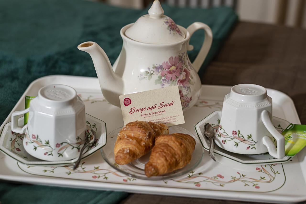 Borgo Agli Scudi Suite&Breakfast 캄필리아 마리티마 외부 사진